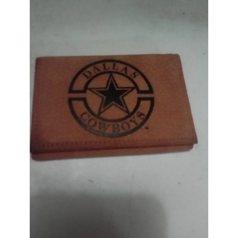 Mens Leather Tan Colored Dallas Cowboys Trifold Wallet